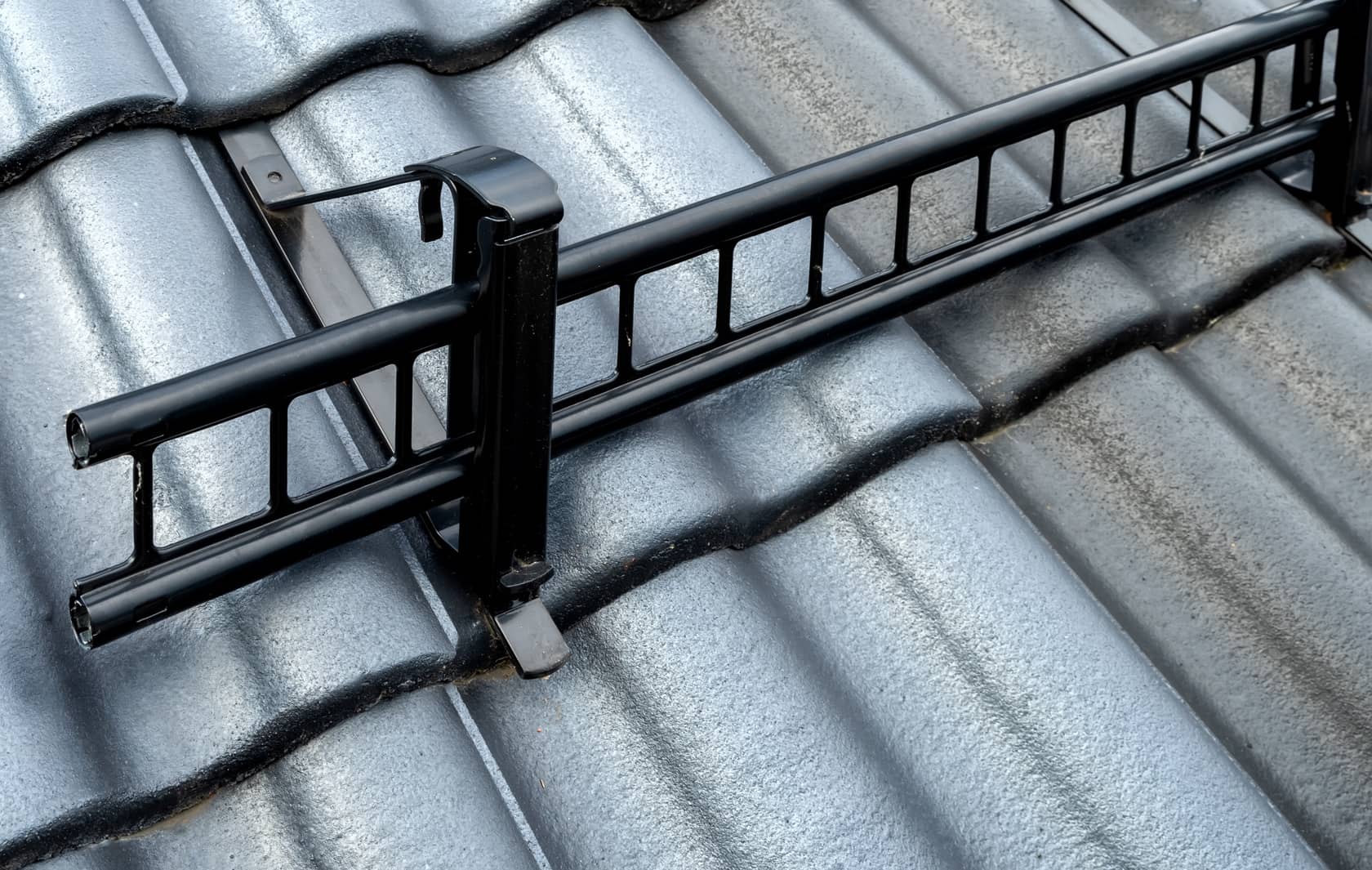 How To Prevent Snow From Sliding Off Metal Roof Home Inspection