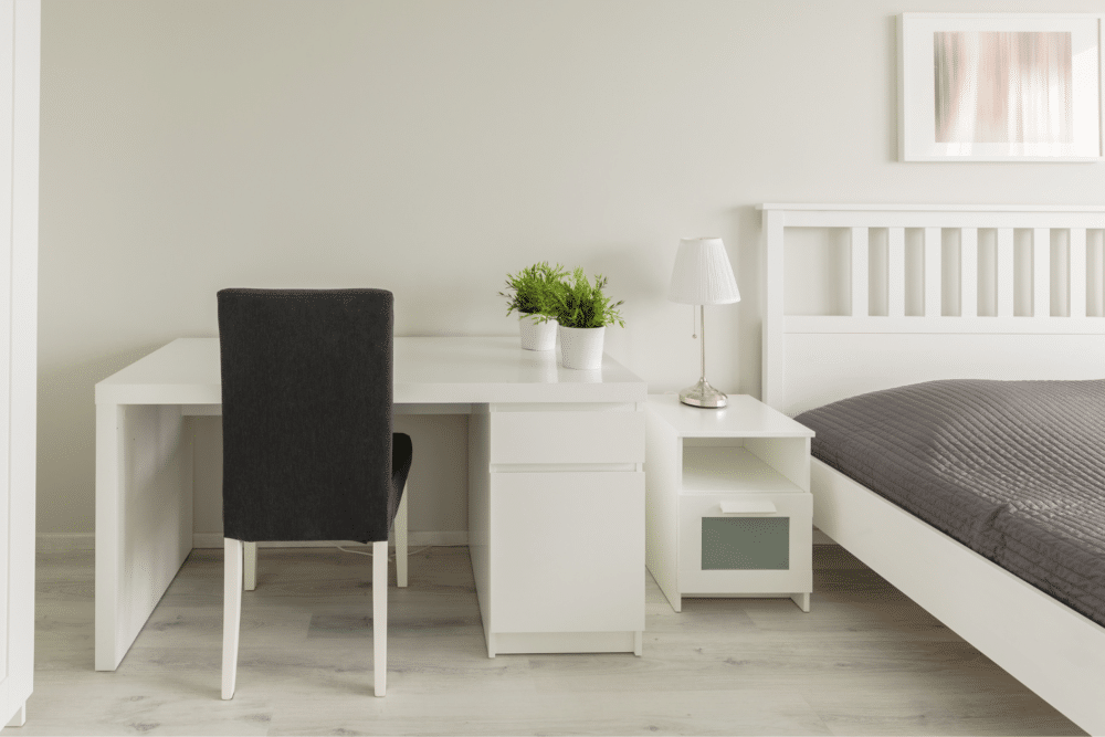 office guest room