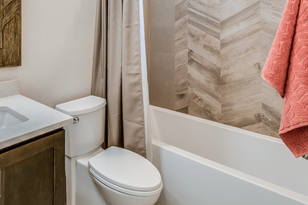 Benefits of a Bathtub Shower Combination